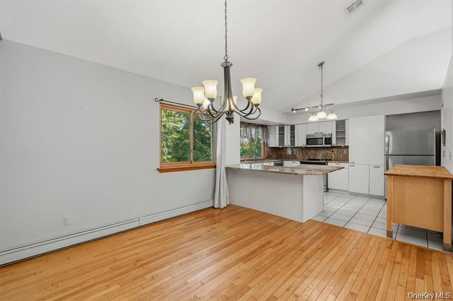 383 Route 32, Woodbury, NY 10917