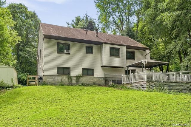 383 Route 32, Woodbury, NY 10917