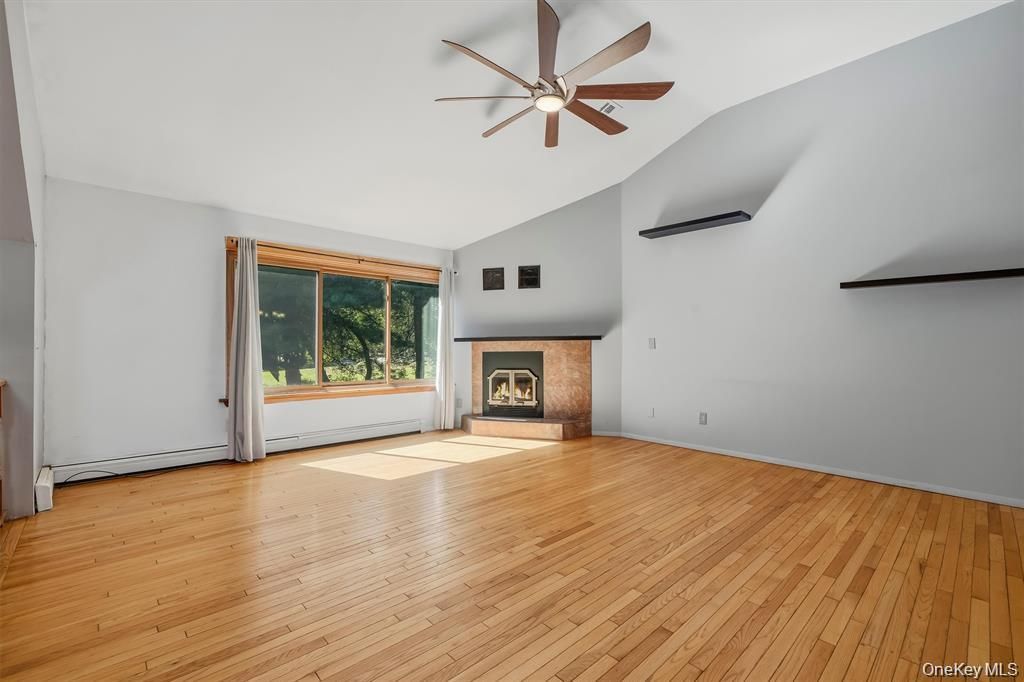 383 Route 32, Woodbury, NY 10917