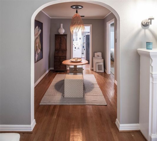 5944 Goodwin Avenue, Dallas, TX 75206