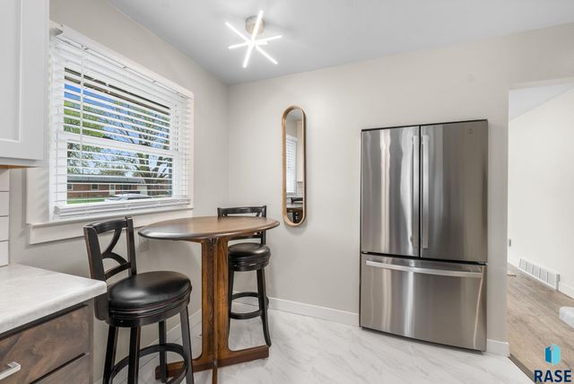 113 S 5th Ave Avenue, Brandon, SD 57005