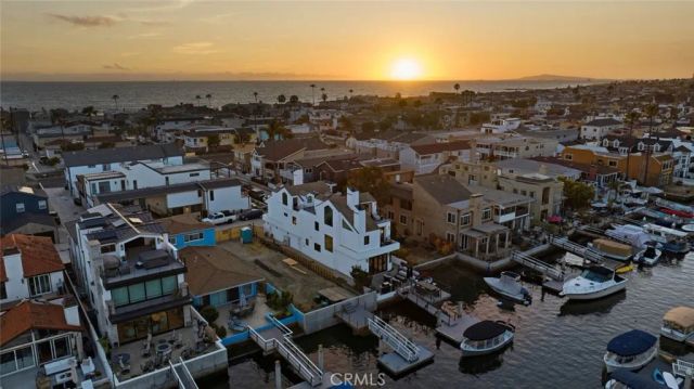 3912 River Ave, Newport Beach, CA 92663