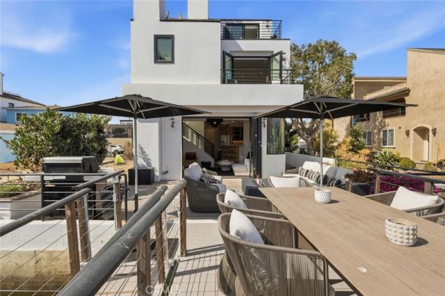 3912 River Ave, Newport Beach, CA 92663