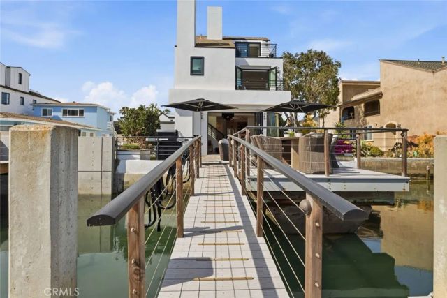 3912 River Ave, Newport Beach, CA 92663