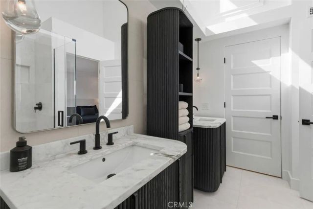 3912 River Ave, Newport Beach, CA 92663