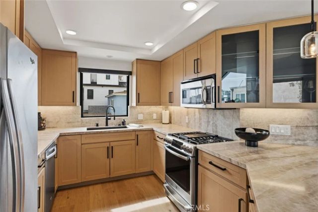 3912 River Ave, Newport Beach, CA 92663