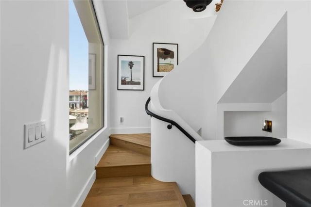 3912 River Ave, Newport Beach, CA 92663