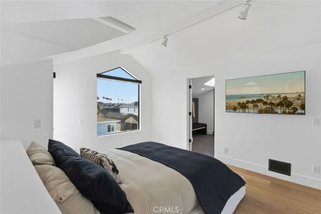 3912 River Ave, Newport Beach, CA 92663