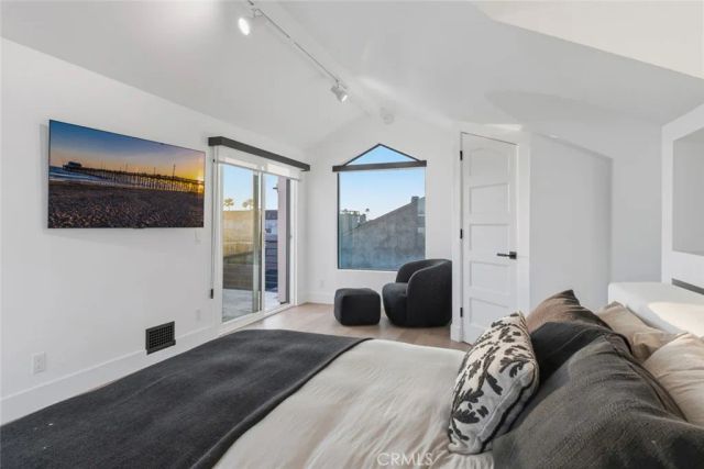 3912 River Ave, Newport Beach, CA 92663