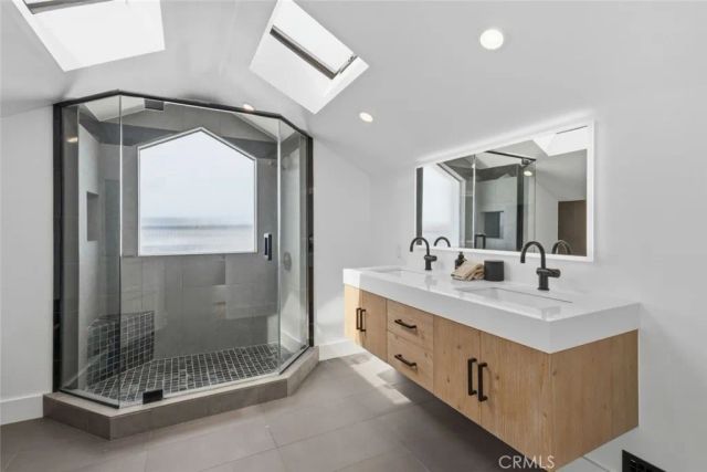 3912 River Ave, Newport Beach, CA 92663