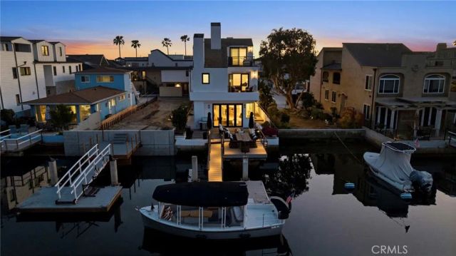 3912 River Ave, Newport Beach, CA 92663