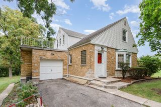 110 Homestead Drive, Wood Dale, IL 60191