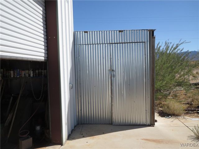 14501 Canyon Drive, Dolan Springs, AZ 86441