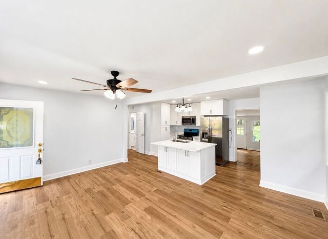 101 Travis St, Hendersonville, TN 37075