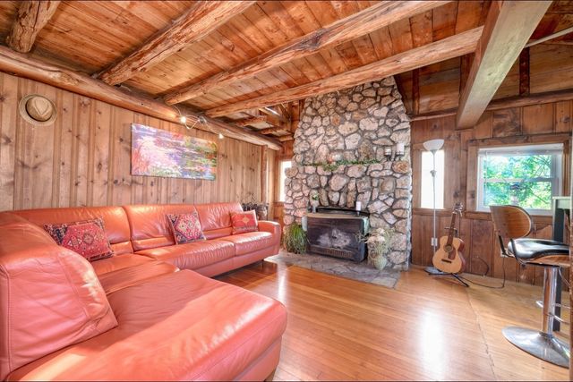 9 Overbrook, Pembroke, MA 02359