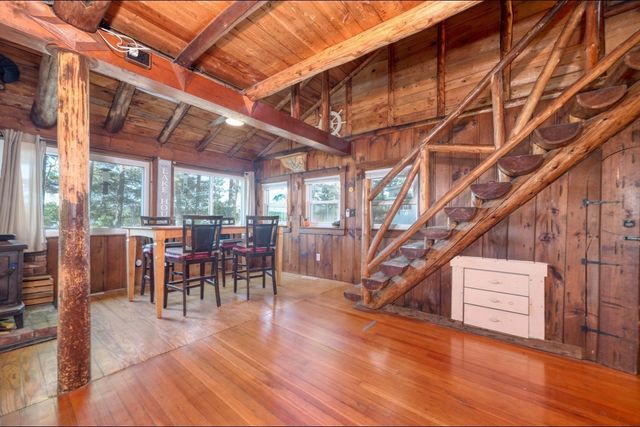 9 Overbrook, Pembroke, MA 02359