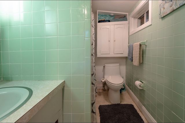 9 Overbrook, Pembroke, MA 02359