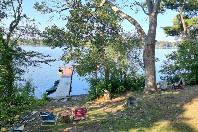 9 Overbrook, Pembroke, MA 02359