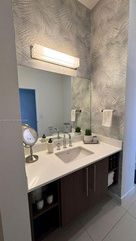 7875 NW 107th Avenue 812, Doral, FL 33178