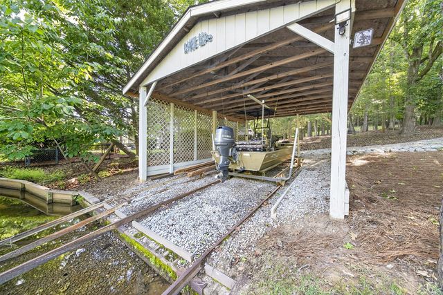 688 Miller Road, Hamilton, GA 31811