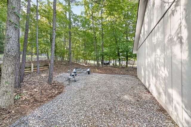 688 Miller Road, Hamilton, GA 31811