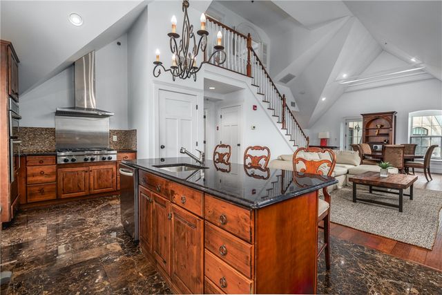 1000 Chapel View Boulevard 312, Cranston, RI 02920