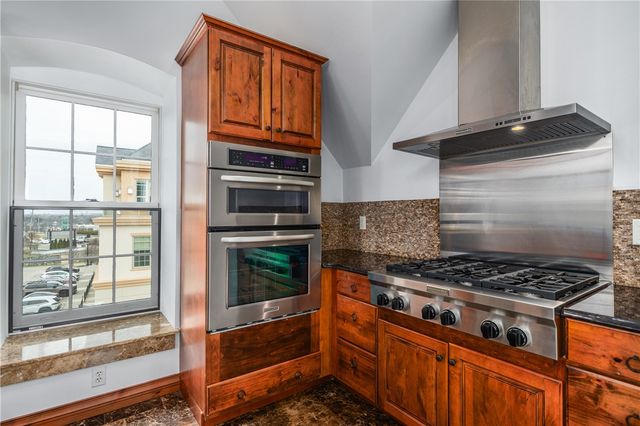 1000 Chapel View Boulevard 312, Cranston, RI 02920