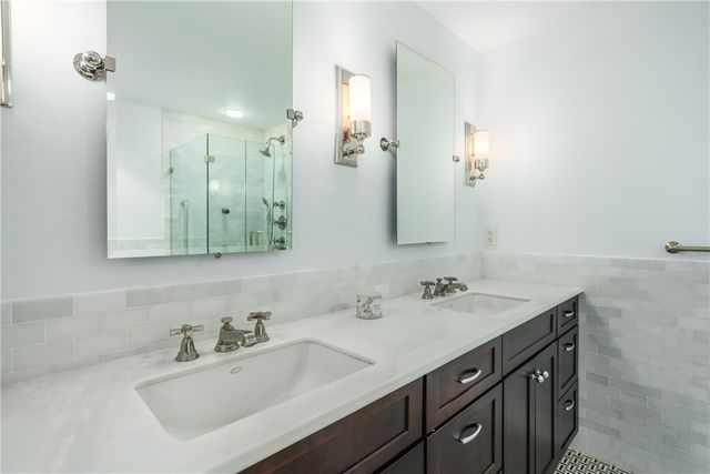 1000 Chapel View Boulevard 312, Cranston, RI 02920