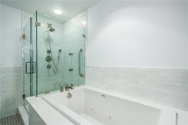 1000 Chapel View Boulevard 312, Cranston, RI 02920