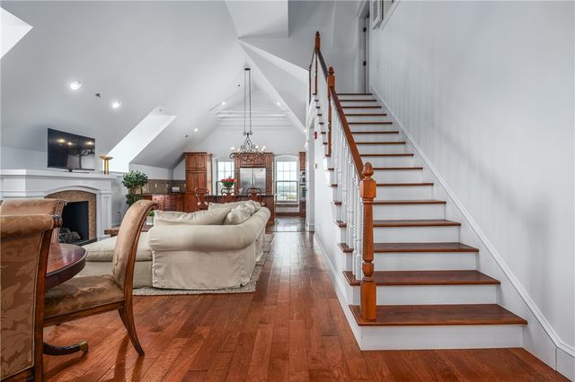 1000 Chapel View Boulevard 312, Cranston, RI 02920