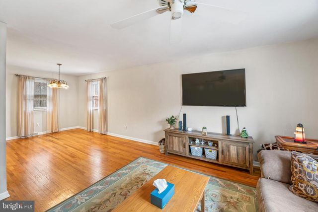 29 NICHOLAS DR, Pennsville, NJ 08070