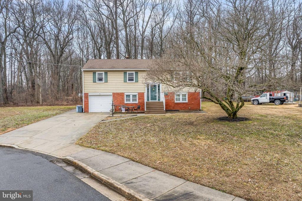 29 NICHOLAS DR, Pennsville, NJ 08070