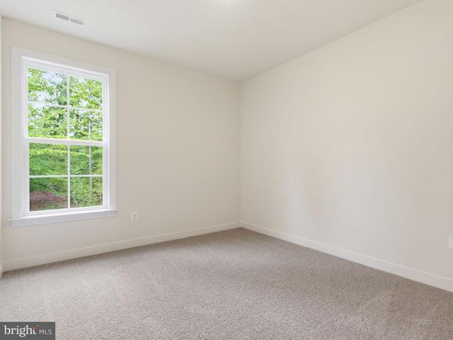 184 DICKINSON DR, Mineral, VA 23117