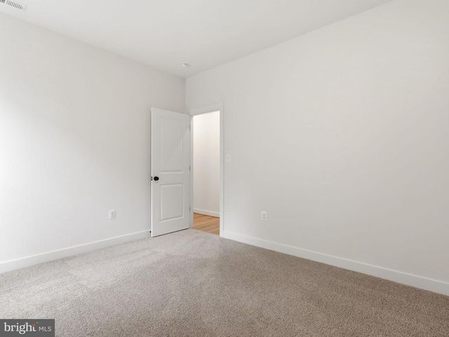 184 DICKINSON DR, Mineral, VA 23117