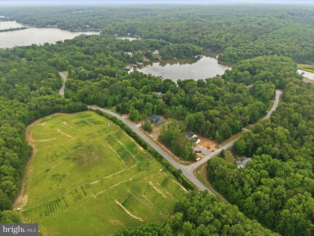 184 DICKINSON DR, Mineral, VA 23117