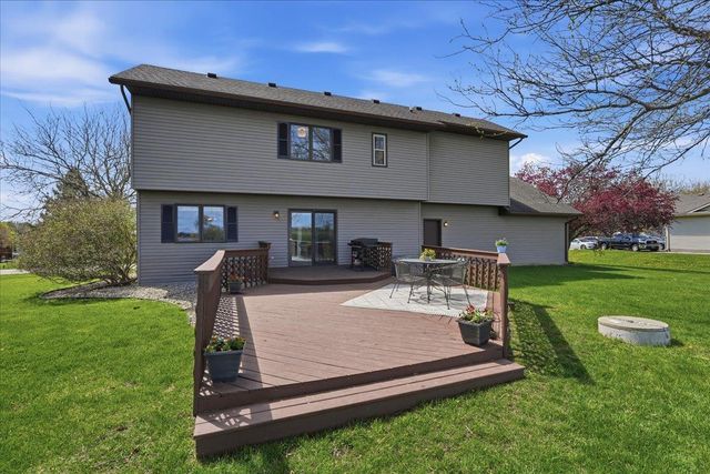 6715 Forest Park Drive, Deforest, WI 53532