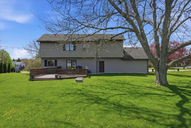6715 Forest Park Drive, Deforest, WI 53532