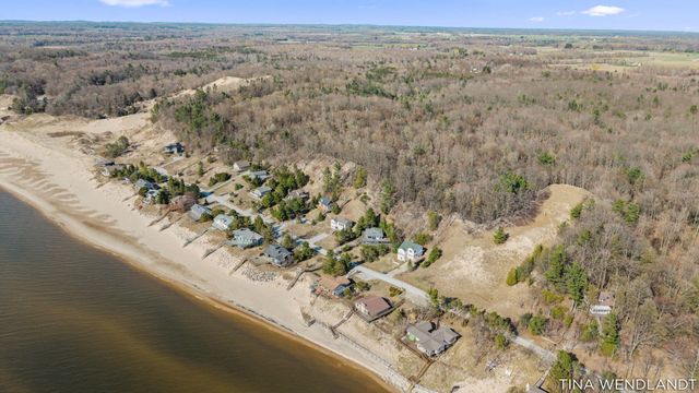 10713 Lost Valley Road, White River Twp, MI 49437
