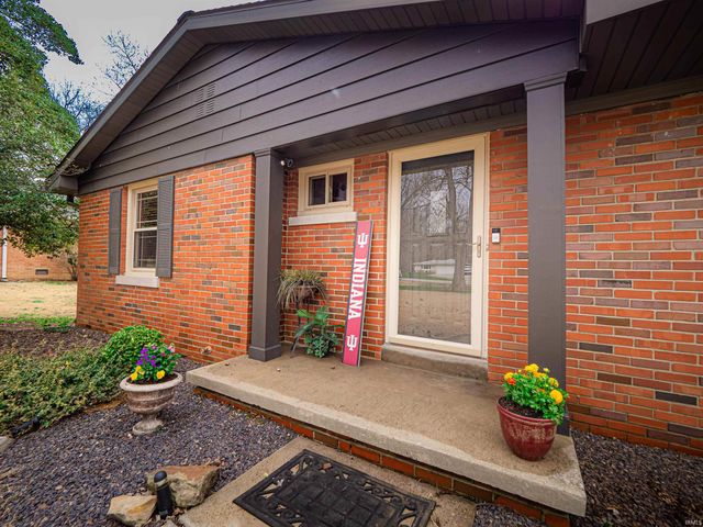 2267 Cherry Lane, Evansville, IN 47725