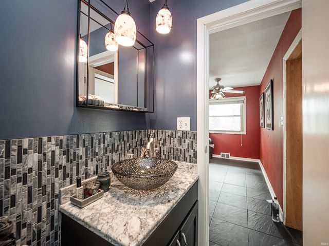 2267 Cherry Lane, Evansville, IN 47725