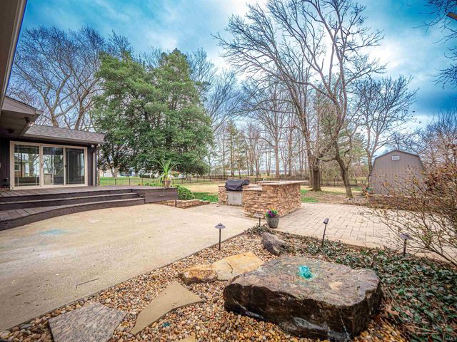 2267 Cherry Lane, Evansville, IN 47725