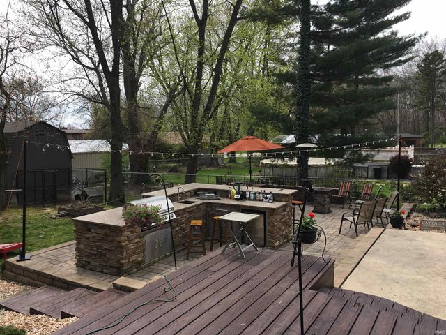 2267 Cherry Lane, Evansville, IN 47725