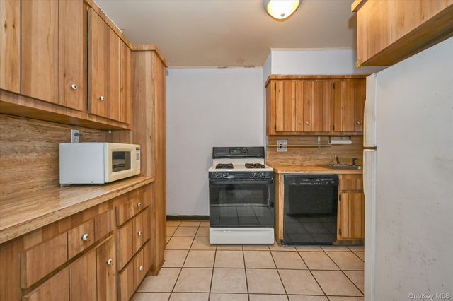 47-02 Francis Lewis Boulevard, Bayside, NY 11361