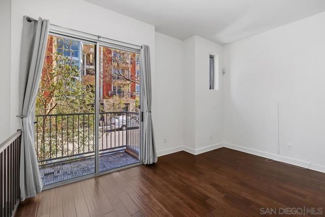 1918 Columbia 1, San Diego, CA 92101