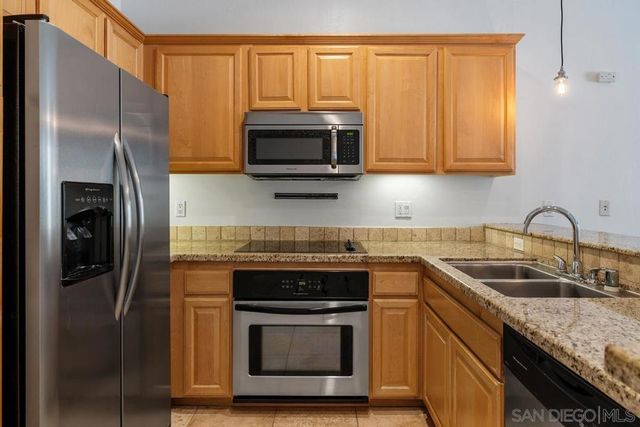 1918 Columbia 1, San Diego, CA 92101