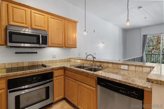 1918 Columbia 1, San Diego, CA 92101