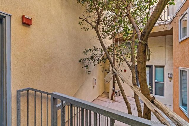 1918 Columbia 1, San Diego, CA 92101