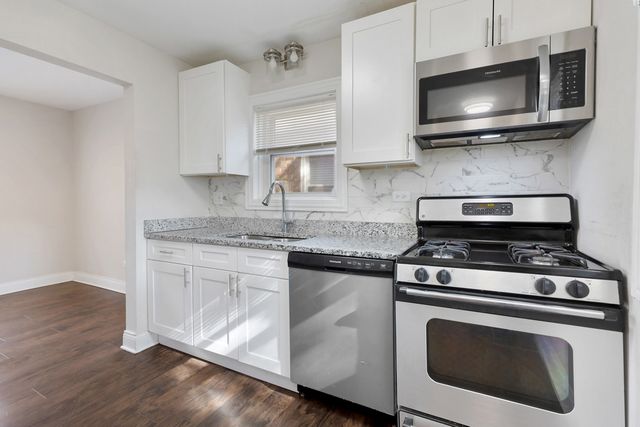 12511 S State Street, Chicago, IL 60628