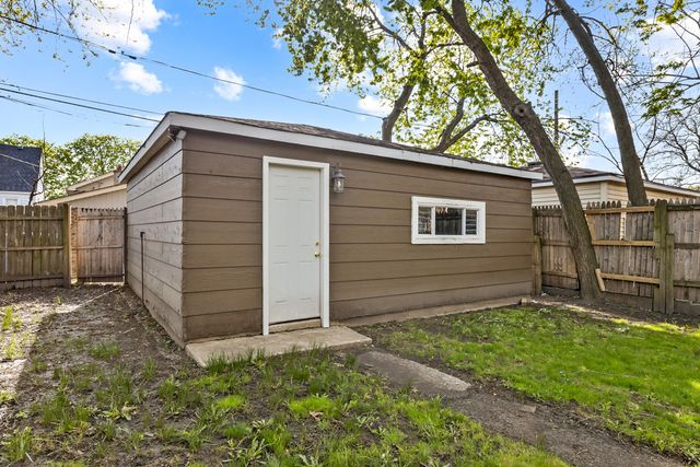 12511 S State Street, Chicago, IL 60628
