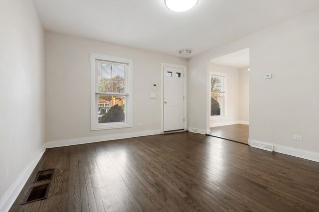 12511 S State Street, Chicago, IL 60628